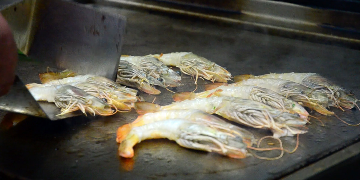 Crevettes à la plancha, Maison Bénézech, restaurant à Bouzigues